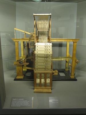 1728 Human driven punch card loom at the Musée des arts et métiers, Paris, France. Image credit: Moof, Flickr. CC by 2.0